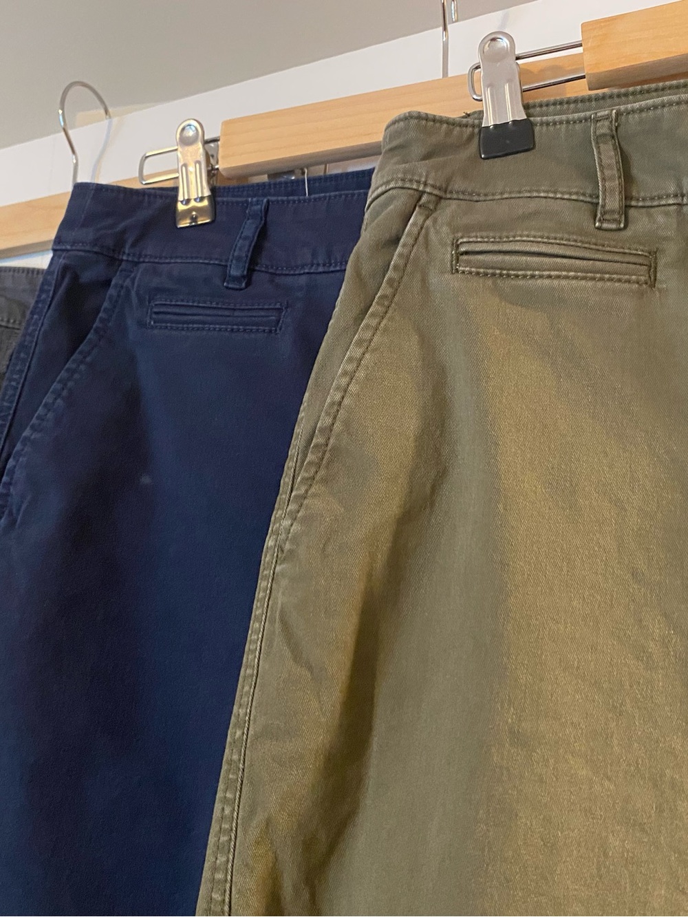 Loft Monroe wide leg khakis - Lot of 3- Olive, Navy, Gray Size 12 - Picture 4 of 6